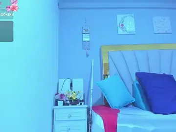 Vahiolet_fuentes  live sex cam