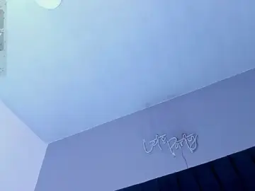 Emma_Spicy  live sex cam