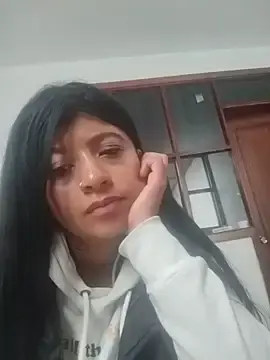 Penelope_e  live sex cam