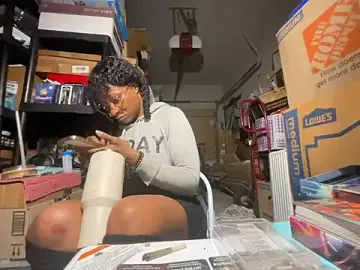 Wynterheat  live sex cam