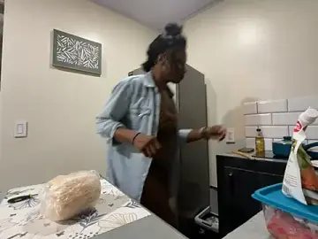 Wynterheat  live sex cam