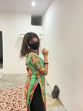 Pooja_Love143  live sex cam
