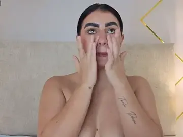 Caroo_giraldo__  live sex cam
