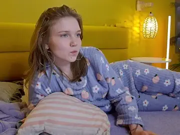 Lessysweety  live sex cam