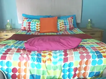 BustyyFaye  live sex cam
