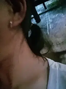 Hala-tia  live sex cam