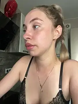 Kitty_Katrine  live sex cam