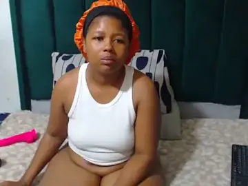 Mellowkittyyellow  live sex cam