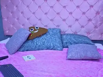 Mia_Land  live sex cam