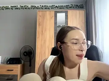 Milaissocute  live sex cam