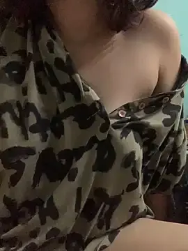 Poojachauhanlive  live sex cam