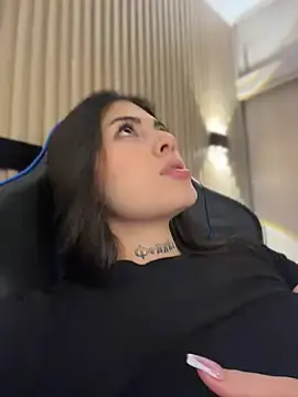 Sarasanders_4  live sex cam