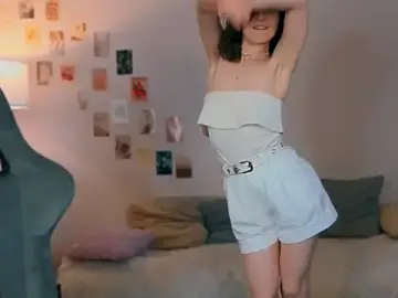 Rebbekkakowalski  live sex cam