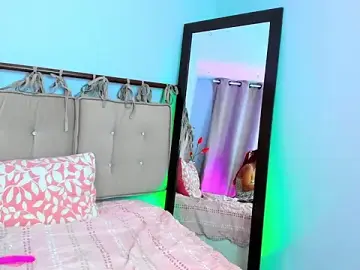 Shy_siren  live sex cam