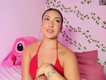 Charlotte_james1  live sex cam