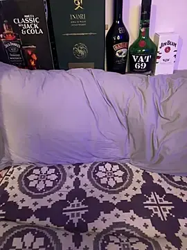 Cherrypeach27  live sex cam