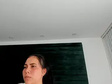 KellyJomg  live sex cam