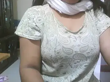 Sonia2223  live sex cam
