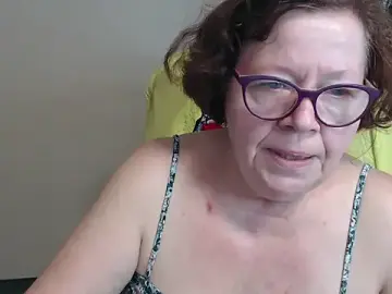 Adelewildx  live sex cam