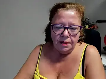 Adelewildx  live sex cam