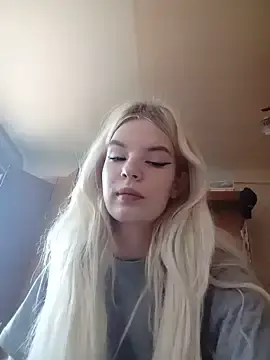Blair_Heirs  live sex cam