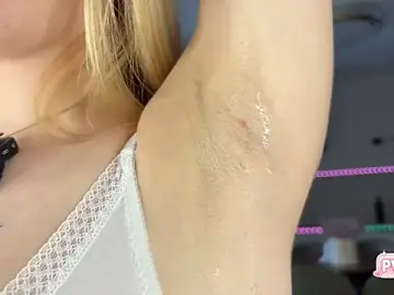 BlondieBoom  live sex cam