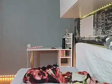 YunLettinga  live sex cam