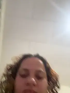 Antonelared18  live sex cam