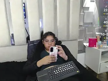 Belen_green  live sex cam