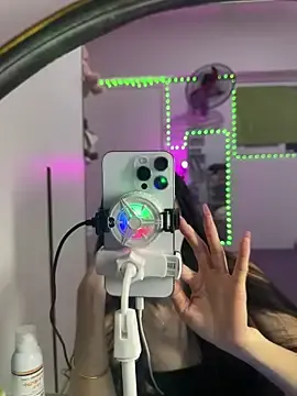 Lov3lily  live sex cam