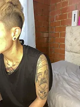 Megan-r  live sex cam