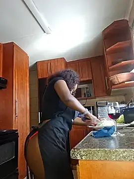 Curvysexybody  live sex cam