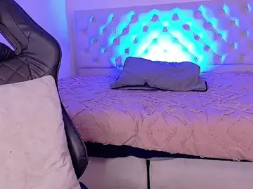Kitty_novaa  live sex cam
