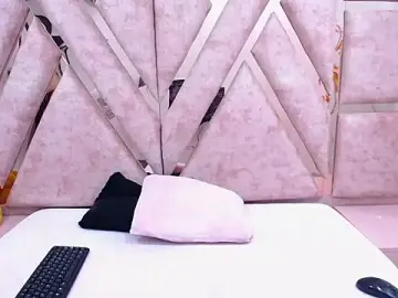 CataleyaLars20  live sex cam