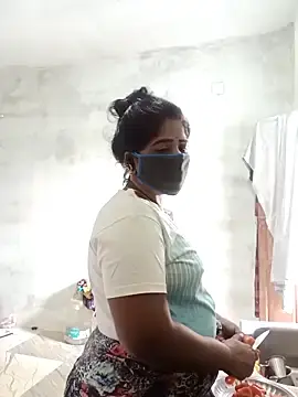 MaaliiiPonuTamil  live sex cam