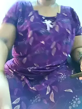 MaaliiiPonuTamil  live sex cam