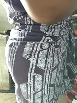 MaaliiiPonuTamil  live sex cam