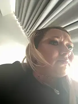 Tayah_Pasadena  live sex cam