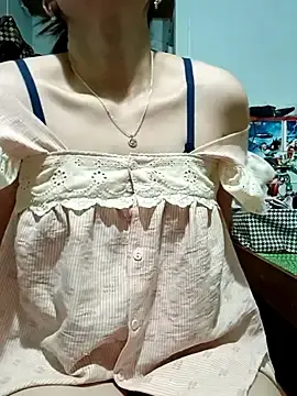 Blythe_69  live sex cam