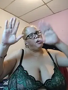 EllisW8  live sex cam