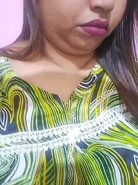 Ravina_patil1  live sex cam
