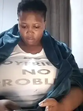 Sexy-queen99xx  live sex cam