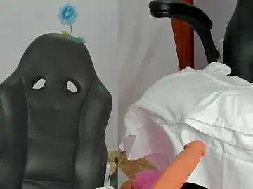 Sweet_karlaa__  live sex cam