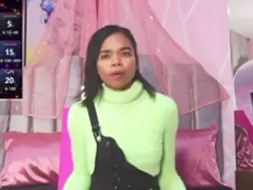 Gletty_noa  live sex cam