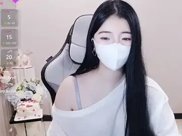 Nina_777_  live sex cam