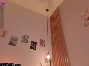 PawgGirl18  live sex cam