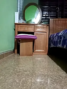 SexyQueen99  live sex cam