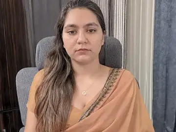 Yours_shipla  live sex cam