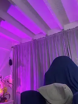 Lonely_shewolf  live sex cam