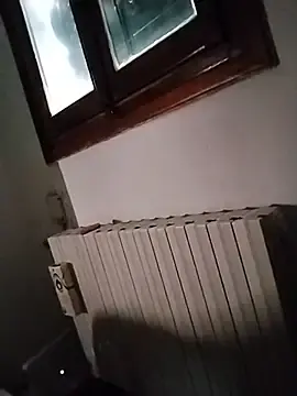 Tonqua  live sex cam